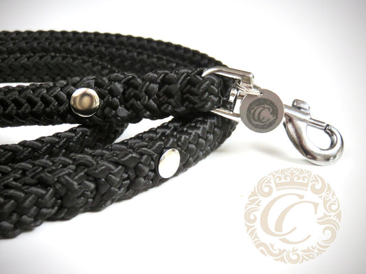 Dog leash for small & medium dogs Black Mini | collarcrafts leash handmade | dogleash | leash paracord | hondenleiband | leiband | dag leash small tog | cat leash | mini dog leash