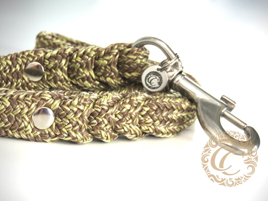 Handmade dog leash Rusty Gold | Dog Leashes | Dog Collars | Cat Collars | CollarCrafts |dogcollar | collar | hondenhalsband | hondenband | Kattenhalsband | bead dog collars | cat mood collar | beaded dog collar | beaded dog collars | wooden bead dog collars | alu max com dog collars | beaded collars for dogs | paracord dog leashes | collarcrafts