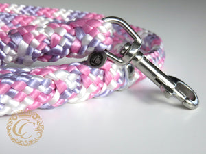 Handmade dog leash Pinky Pie Maxi | Paracord Dog Leashes | Dog Collars | CollarCrafts | dogleash | custom made leash | Large dog leash | honden leiband | paracord dog lead | washable dog leash | paracord leash | fancy dog leashes | Pink dog leash | dog leash Pink Purple White | collarcrafts