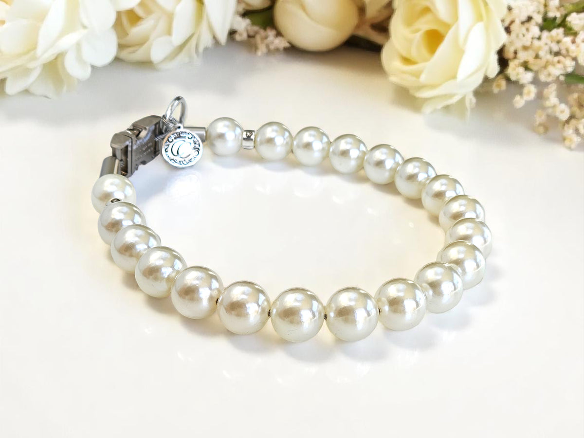 Pearl Dog Collar CollarCrafts Elegant Luxury Dog Collar Large pearls Buckle Closure