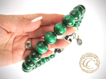 Dog collar Emerald Maxi | collar | hondenhalsband | Luxury dog collars | Handmade dog collars | bead dog collars | Green dog collar | beaded dog collar | Green collar leash set | wooden bead dog collars | alu max com dog collars | beaded collars for dogs | Unbreakable dog necklaces | CollarCrafts