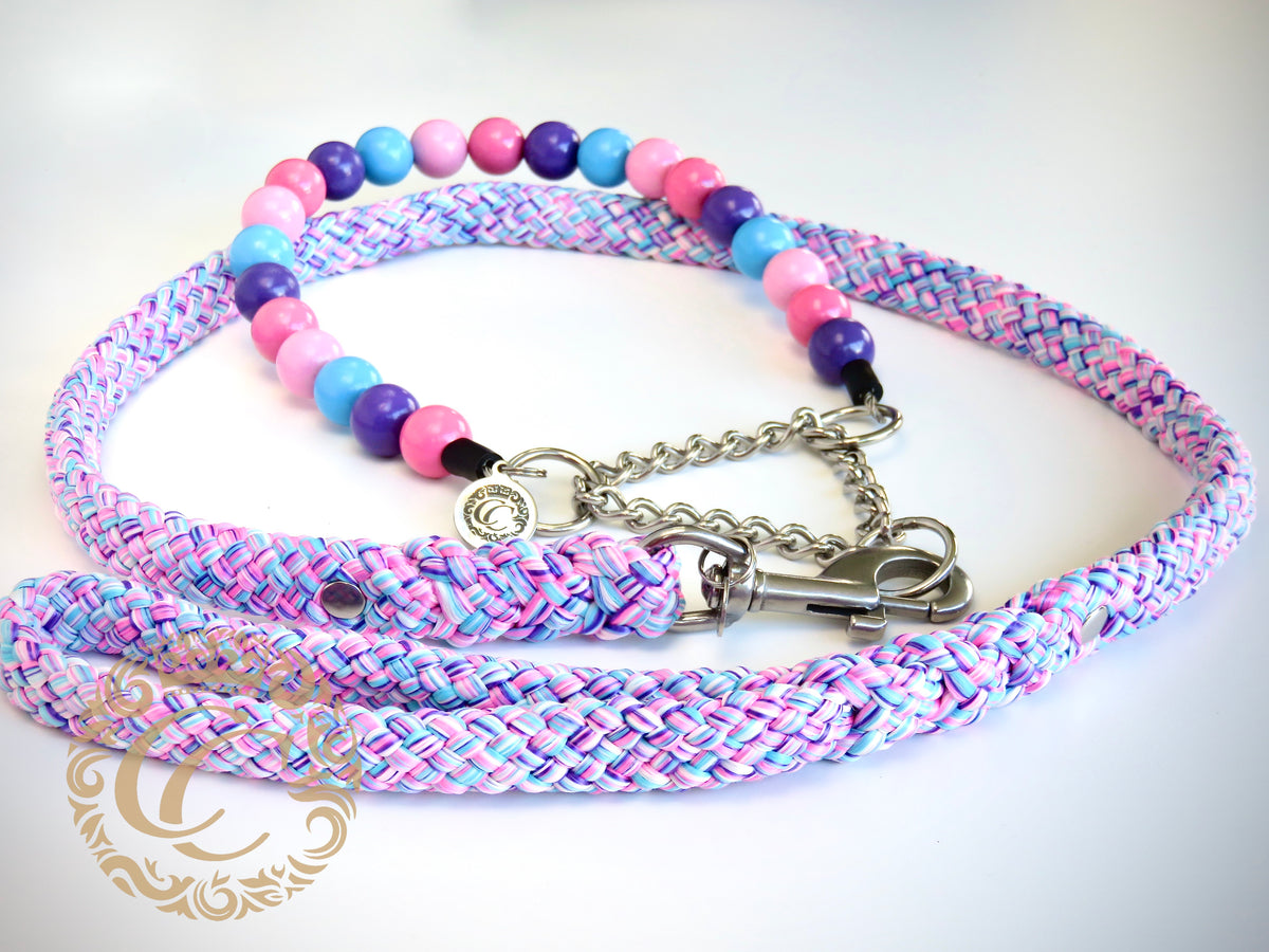 Dog collar Summer Garden Maxi | handmade dog collar | CollarCrafts | dogcollar | halsband | dogcollar | collar | Chic dog collar | Unbreakable Dog Necklace | Buckle dog collars | Designer dog collar | martingale dog collar | Luxury dog collars | wooden bead dog collars | alu max com dog collars | beaded collars for dogs | Dog collar leash set
