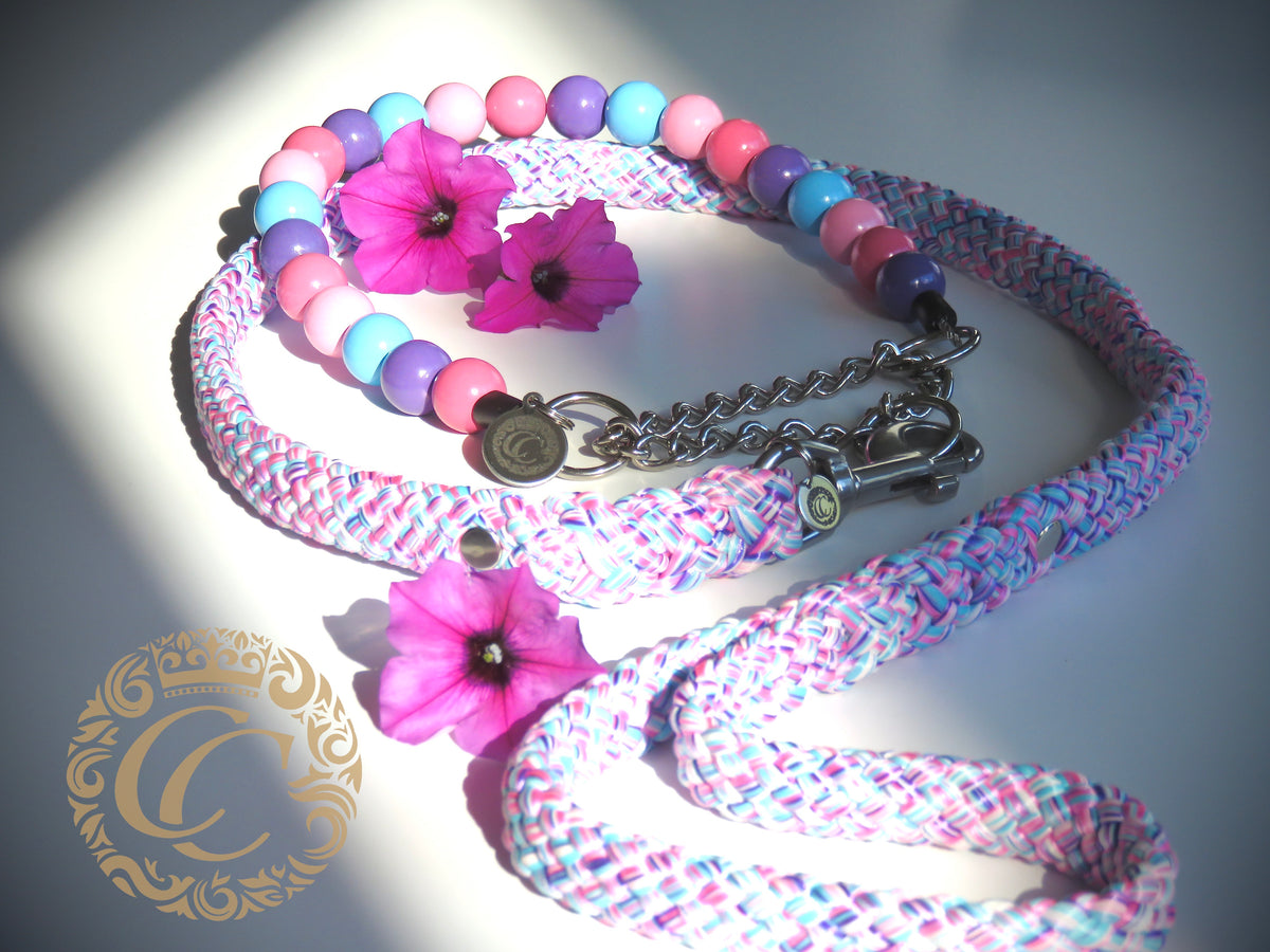 Dog collar Summer Garden Maxi | handmade dog collar | CollarCrafts | dogcollar | halsband | dogcollar | collar | Chic dog collar | Unbreakable Dog Necklace | Buckle dog collars | Designer dog collar | martingale dog collar | Luxury dog collars | wooden bead dog collars | alu max com dog collars | beaded collars for dogs | Colorful beads dog collars