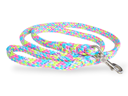 Dog Leash Handmade  Candy Crush CollarCrafts Dog Leashes | Dog Collars | CollarCrafts | dogleash | custom made leash | hondenhalsband | honden leiband | paracord dog lead | washable dog leash | comfortablme dog leash | fancy dog leashes | Turquoise dog leash | Pink dog leash flashy colors | collarcrafts