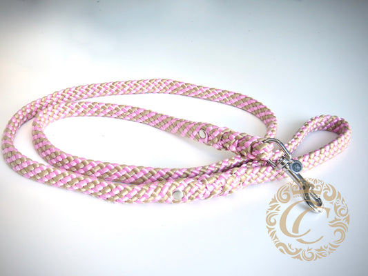 Handmade dog leash Pink Beige | Dog Leashes | Dog Collars | CollarCrafts | dogleash | leash | hondenhalsband | honden leiband | paracord dog lead | bead dog collars | paracord leash | beaded dog collar | beaded dog collars | Pink dog leash | dog collar leash set | collarcrafts
