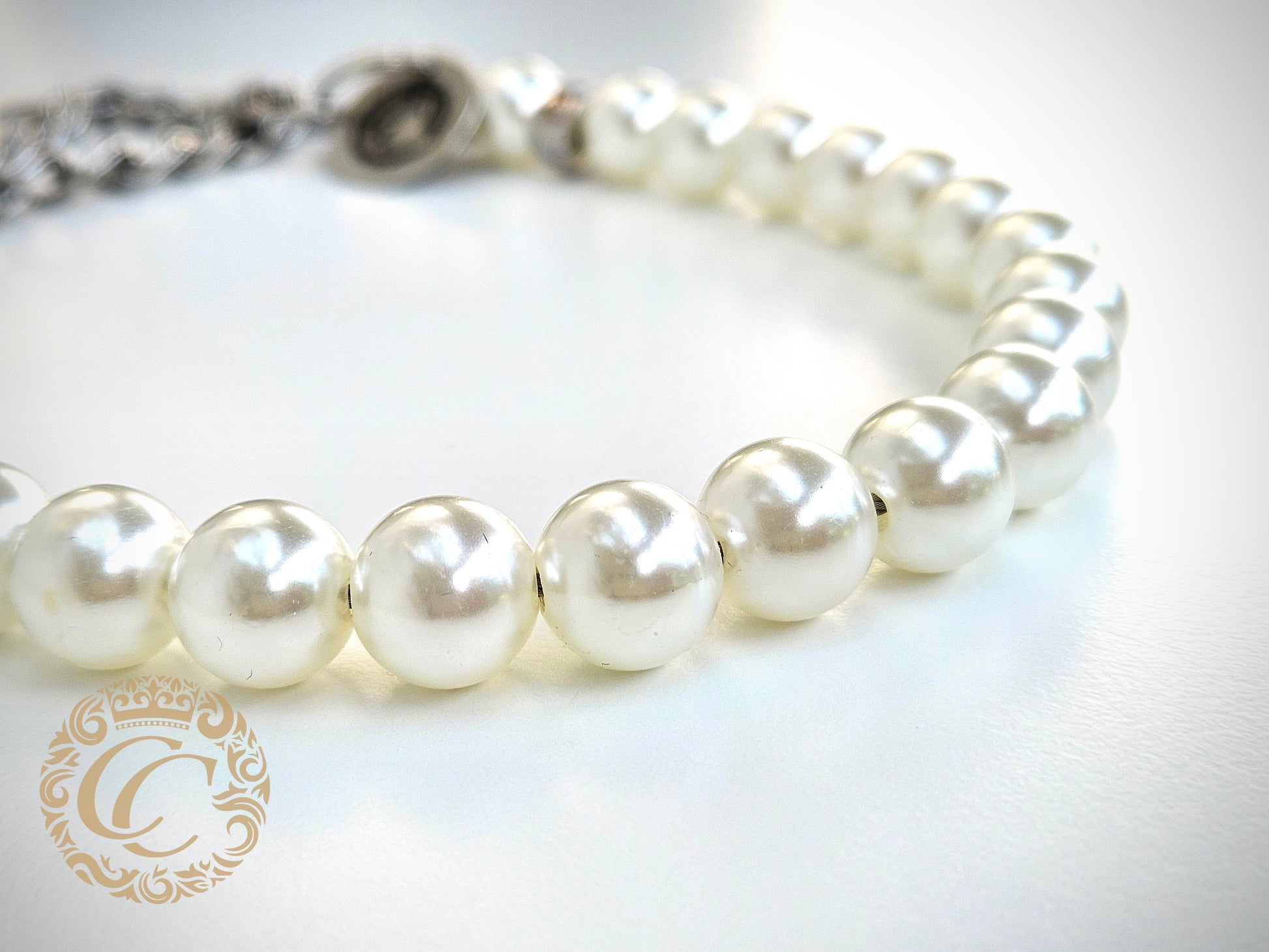 CollarCrafts Lux Petite Perles Dog Collar with elegant pearl detailing for dogs of all sizes
