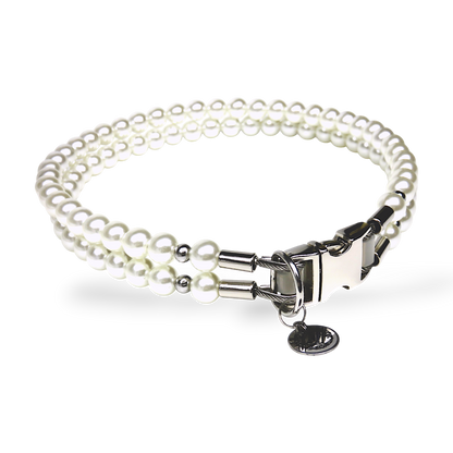 Dog collar Chic Pearls | Pearls dog collar | Bride mate dog collar |Luxury Dog Collars | Chic dog Collar | CollarCrafts | dogcollar | collar | honden halsband | Buckle dog collar | bead dog collars | Girly dog collar | Pearl dog collar | Unbreakable dog necklaces | alu max com dog collars | beaded collars for dogs | Wedding dog collars