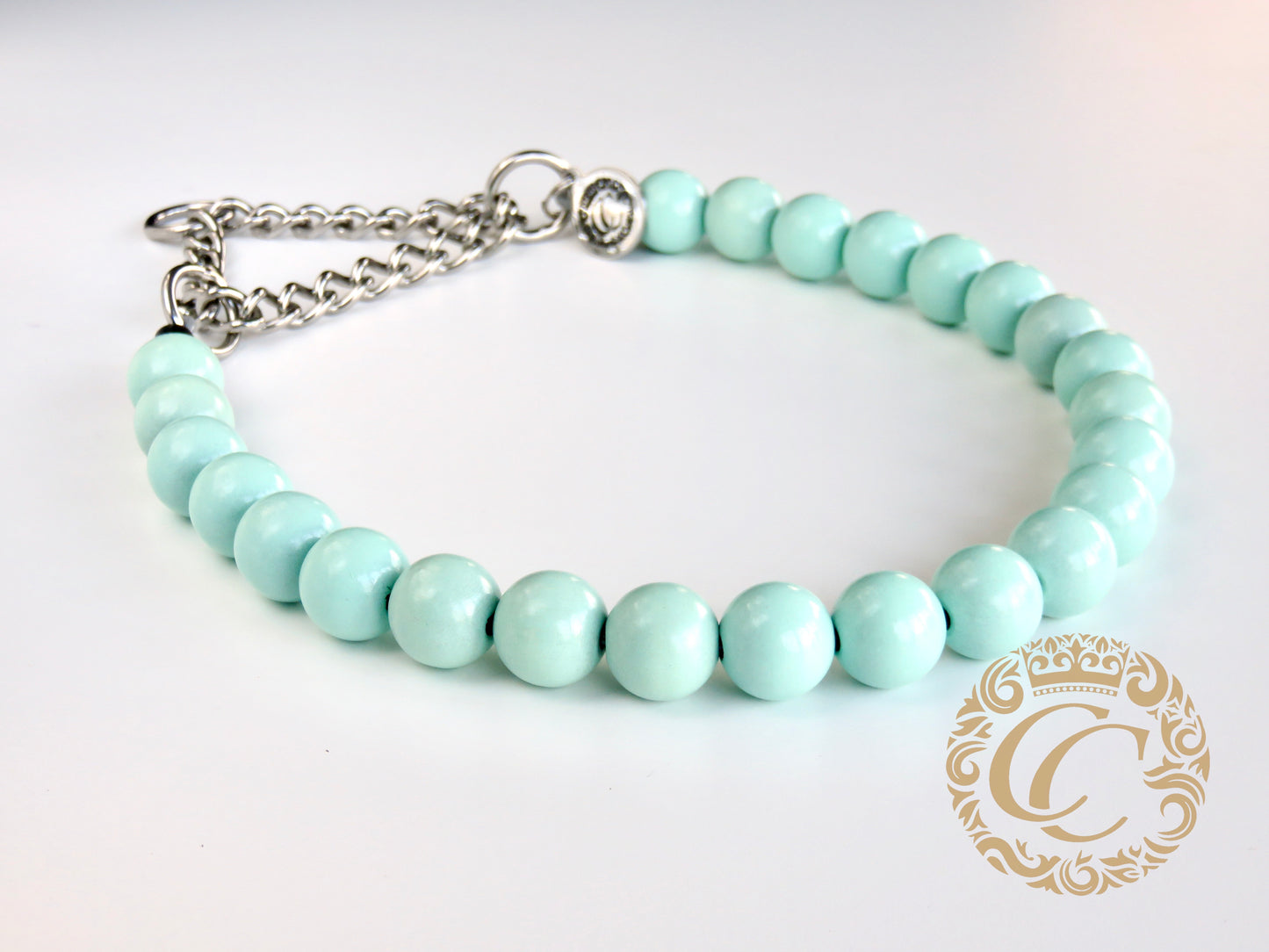 Dog collar Aqua Maxi | handmade dog collar | CollarCrafts | dogcollar | halsband | dogcollar | collar | Chic dog collar | Unbreakable Dog Necklace | Buckle dog collars | Luxury dog collar | martingale dog collar | beaded dog collars | wooden bead dog collars | alu max com dog collars | beaded collars for dogs | aqua blue dog collars