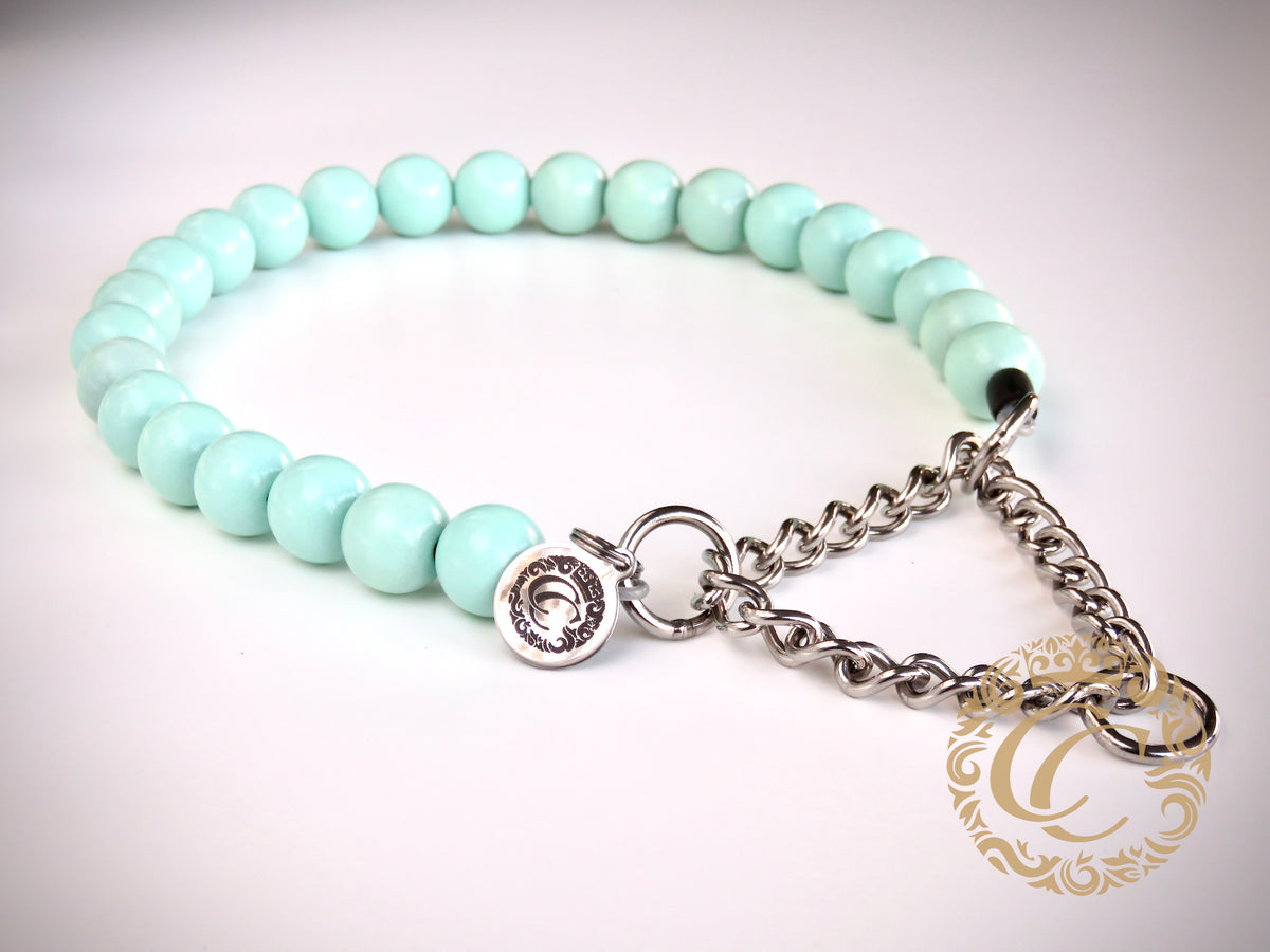 Dog collar Aqua Maxi | handmade dog collar | CollarCrafts | dogcollar | halsband | dogcollar | collar | Chic dog collar | Unbreakable Dog Necklace | Buckle dog collars | Luxury dog collar | martingale dog collar | beaded dog collars | wooden bead dog collars | alu max com dog collars | beaded collars for dogs | aqua blue dog collars