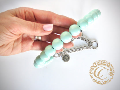 Dog collar Aqua Maxi | handmade dog collar | CollarCrafts | dogcollar | halsband | dogcollar | collar | Chic dog collar | Unbreakable Dog Necklace | Buckle dog collars | Luxury dog collar | martingale dog collar | beaded dog collars | wooden bead dog collars | alu max com dog collars | beaded collars for dogs | aqua blue dog collars