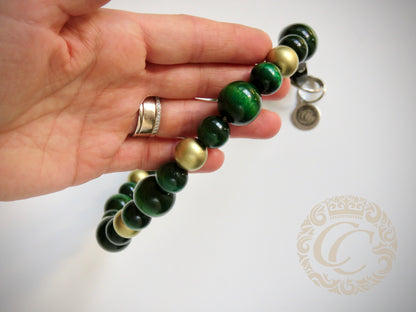 Handmade dog collar Green Gold | Dog Collars | Cat Collars | CollarCrafts | Christmas dog collar | dogcollar | collar | hondenhalsband | hondenband | Kattenhalsband | bead dog collars | cat mood collar | beaded dog collar | beaded dog collars | wooden bead dog collars | alu max com dog collars | beaded collars for dogs | rainbow dog collars | collarcrafts