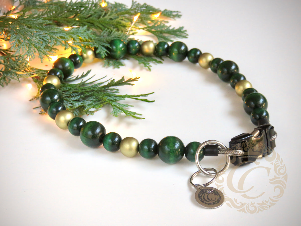 Handmade dog collar Green Gold | Dog Collars | Cat Collars | CollarCrafts | Christmas dog collar | dogcollar | collar | hondenhalsband | hondenband | Kattenhalsband | bead dog collars | cat mood collar | beaded dog collar | beaded dog collars | wooden bead dog collars | alu max com dog collars | beaded collars for dogs | rainbow dog collars | collarcrafts