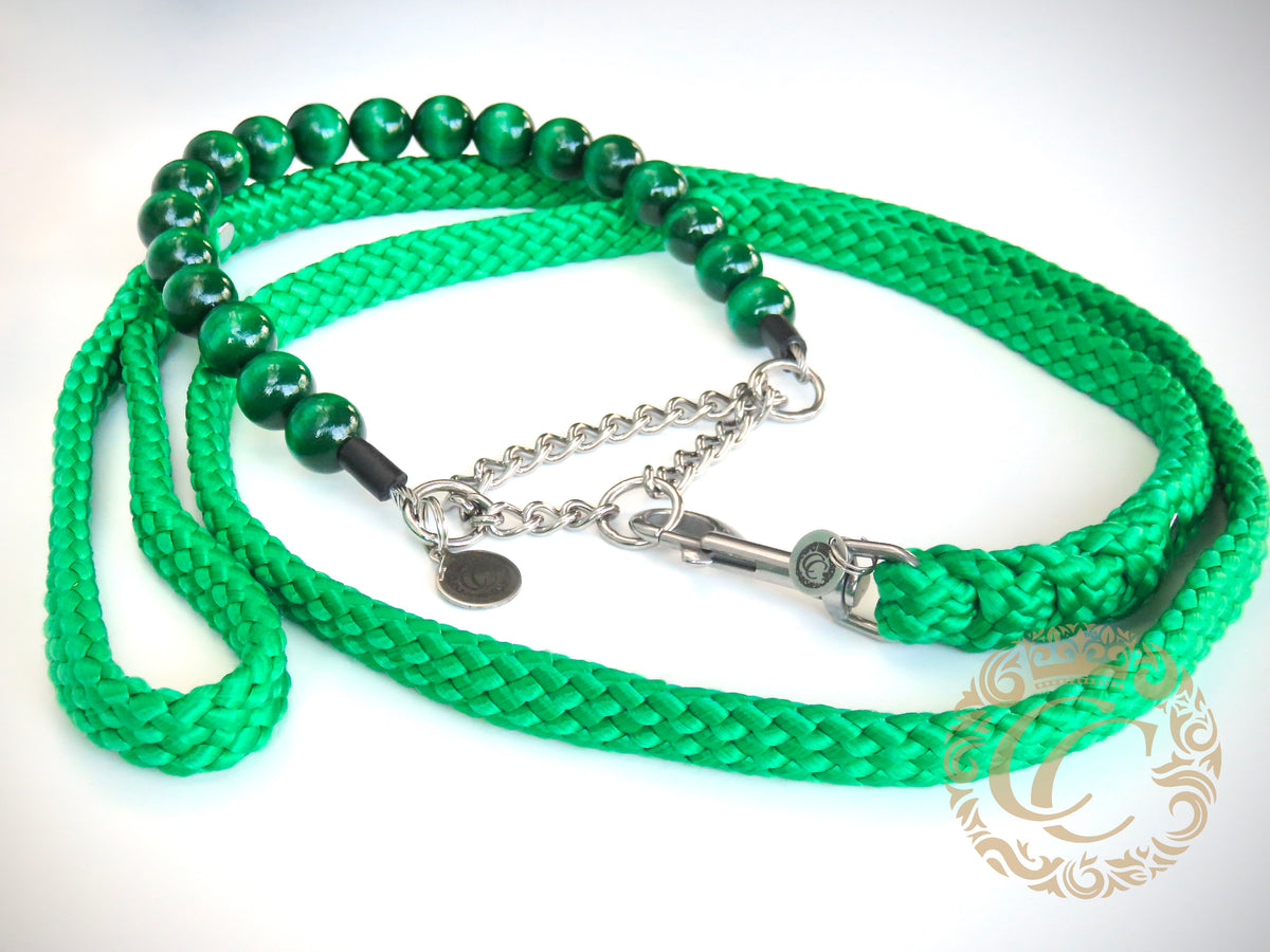 Dog leash Green | Handmade Dog Leashes | Dog leash paracord | CollarCrafts | dogleash | leash | hondenleiband | honden leiband | paracord dog lead | Dog leash washable | paracord leash | Green dog leash | custom dog leash | Green dog leash | dog collar leash set | collarcrafts