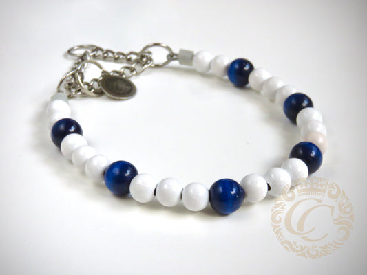 Handmade dog collar "White Blue Mini" | Dog Collars | Cat Collars | CollarCrafts | dogcollar | collar | hondenhalsband | hondenband | Kattenhalsband | bead dog collars | cat mood collar | beaded dog collar | beaded dog collars | wooden bead dog collars | alu max com dog collars | beaded collars for dogs | rainbow dog collars | collarcrafts