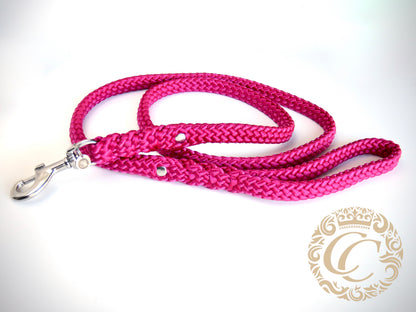 Handmade dog leash Dark Fuchsia | Dog Leashes | Dog Collars | Design dog leashes and collars | CollarCrafts | dogleash | leash | hondenhalsband | handmade leashes | durable dog leashes | dog collar leash set | honden leiband | leiband | beaded dog collars | custom made dog leashes | dog leads | leashes for dogs | paracord dog leashes | collarcrafts
