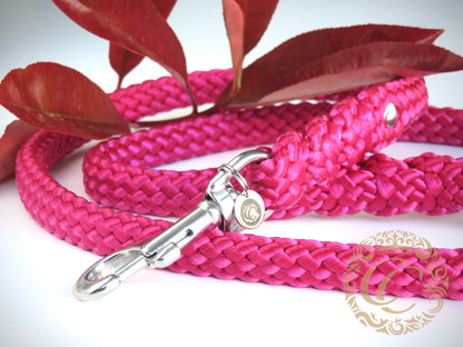 Handmade dog leash Dark Fuchsia | Dog Leashes | Dog Collars | Design dog leashes and collars | CollarCrafts | dogleash | leash | hondenhalsband | handmade leashes | durable dog leashes | dog collar leash set | honden leiband | leiband | beaded dog collars | custom made dog leashes | dog leads | leashes for dogs | paracord dog leashes | collarcrafts