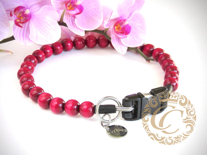 Dog collar Bordeaux | Red beads dog collar | Luxury dog Collars | CollarCrafts | Hondenhalsband | dogcollar | collar | honden halsband | halsband | bead dog collars | Chic dog collar | Martingale dog collar | Buckle dog collars | wooden bead dog collars | alu max com dog collars | Chic dog collars | Wine red dog collars