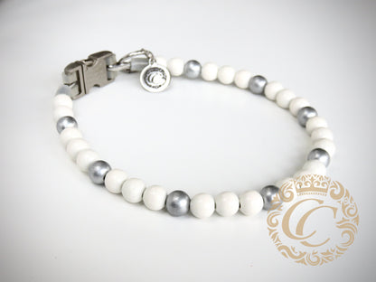 Handmade dog collar Silver Snow Mini | Beaded Dog Collars | Girly dog collar | CollarCrafts | dogcollar | collar | honden halsband | hondenhalsband | custom made dog collars | buckle dog collars | luxury dog collar | unbreakable dog necklace collar | buckle dog collars | wooden bead dog collars | alu max com dog collars | beaded collars for dogs | white silver dog collars | collarcrafts