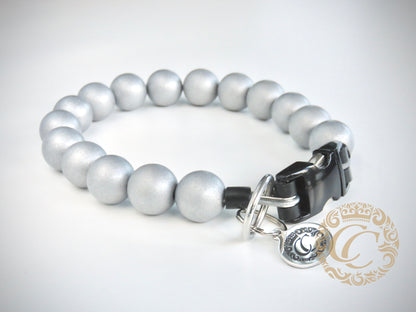 Dog collar Silver Classic Maxi | handmade dog collar | collarcrafts | dogcollar | halsband | dogcollar | collar | hondenhalsband | hondenband | Kattenhalsband | bead dog collars | cat mood collar | beaded dog collar | beaded dog collars | wooden bead dog collars | alu max com dog collars | beaded collars for dogs | rainbow dog collars | collarcrafts