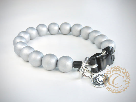 Dog collar Silver Classic Maxi | handmade dog collar | collarcrafts | dogcollar | halsband | dogcollar | collar | hondenhalsband | hondenband | Kattenhalsband | bead dog collars | cat mood collar | beaded dog collar | beaded dog collars | wooden bead dog collars | alu max com dog collars | beaded collars for dogs | rainbow dog collars | collarcrafts