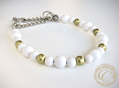 Dog collar Snow Queen | Dog Collars | Cat Collars | CollarCrafts | dogcollar | collar | halsband | hondenhalsband | Honden kralen halsband | bead dog collars | White beads collar | Chic dog collar | beaded dog collars | wooden bead dog collars | alu max com dog collars | beaded collars for dogs | Luxury dog collars | collarcrafts