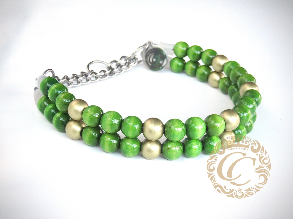Dog collar Double Apple Gold | handmade dog collar | collarcrafts | dogcollar | halsband | beads dogcollar | collar | hondenhalsband | Unbreakable necklace for dogs | bead dog collars | Christmas collar | Buckle dog collar | Martingale dog collars | wooden bead dog collars | alumax dog collars | beaded collars for dogs | green gold dog collars