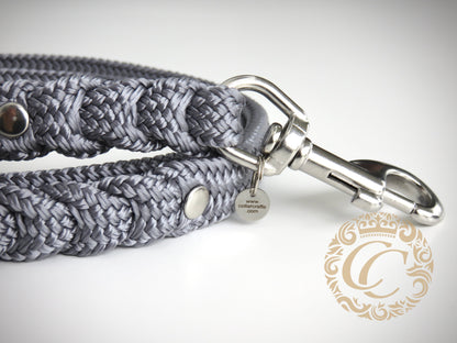Handmade dog leash Gray | Dog Leashes | Dog Collars | Cat Collars | CollarCrafts | dogleash | paracord lead | hondenhalsband | hondenleiband | dog lead | colden color leash for dog | beaded dog collar leash set | custom made dog lead | dog lead | paracord leash | paracord leashes for dogs | paracord dog leashes | collarcrafts