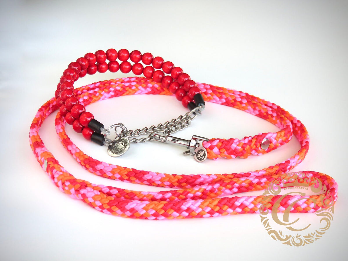 Dog leash for small & medium dogs Red Pink Orange | Paracord leashes | CollarCrafts | Dog leash paracord | washable leashes | leibanden | honden leibanden | Collars and leashes | CollarCrafts | red dog leash | dog lead | hondenleiband | honden leibandband | small leashes | ppm leashes | custom made leashes