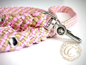Dog leash for small & medium dogs Soft Pink | Paracord leashes | mini dog leash | CollarCrafts | Dog leash paracord | washable leashes | leibanden | honden leibanden | Collars and leashes | CollarCrafts | pink dog leash | dog lead | hondenleiband | honden leibandband | small leashes | ppm leashes | custom made leashes | cat leash | thin leashes