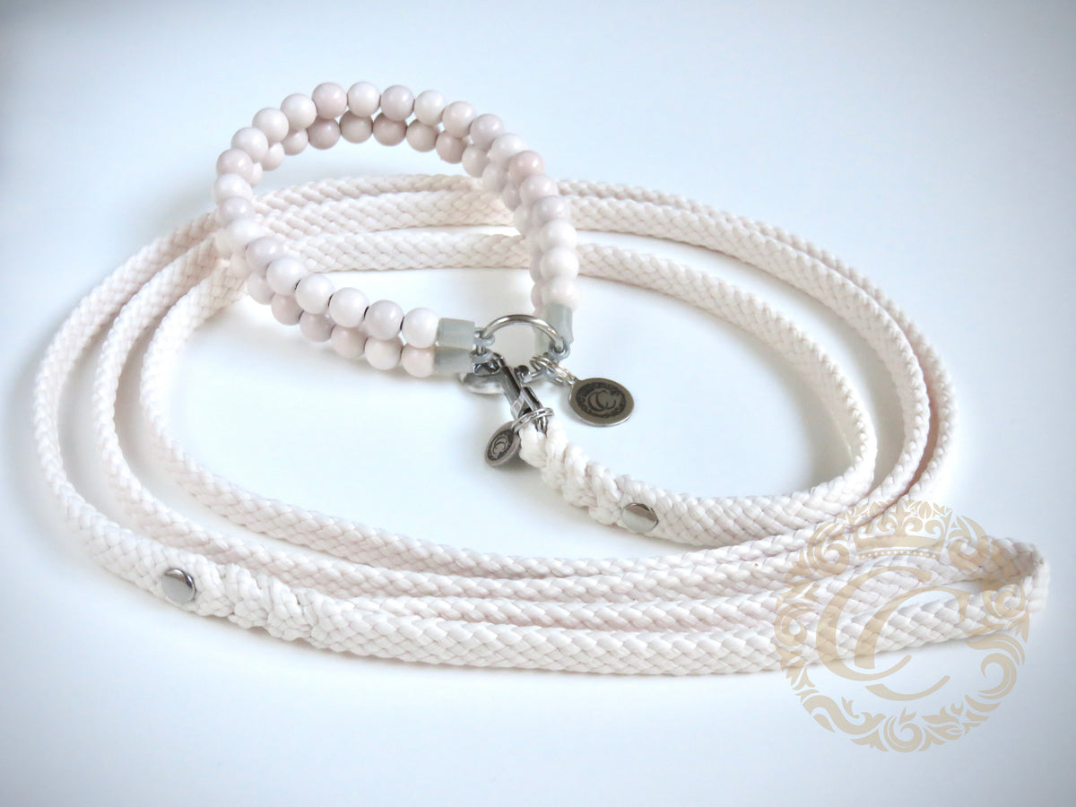 Dog leash for small & medium dogs Milky White | Dog leash Ivory | White Dog leash |Wedding dog Collars and leashes | CollarCrafts | doglead | paracord leashes | hondenleiband | Collar leash set | ivory leash small dog | handmade dog leashes | washable dog leash | handmade dog collar | small dog leash | wooden bead dog collars | collarcrafts