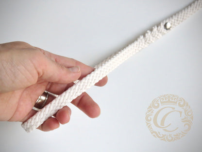 Dog leash for small & medium dogs Milky White | Dog leash Ivory | White Dog leash |Wedding dog Collars and leashes | CollarCrafts | doglead | paracord leashes | hondenleiband | Collar leash set | ivory leash small dog | handmade dog leashes | washable dog leash | handmade dog collar | small dog leash | wooden bead dog collars | collarcrafts