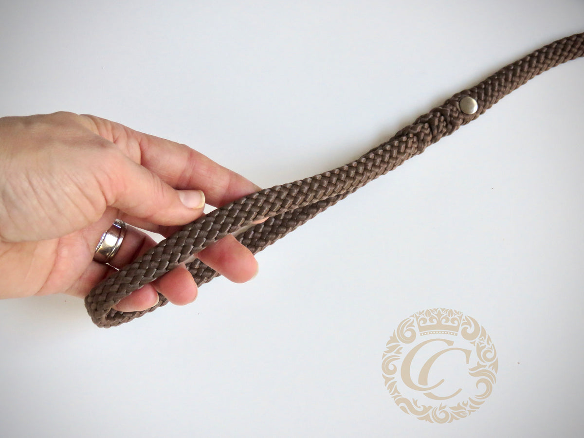 Handmade dog leash CollarCrafts / paracord dog leash | dogcollar | collar | hondenhalsband | hondenband | Kattenhalsband | bead dog collars | cat mood collar | beaded dog collar | beaded dog collars | wooden bead dog collars | alu max com dog collars | beaded collars for dogs | rainbow dog collars | collarcrafts
