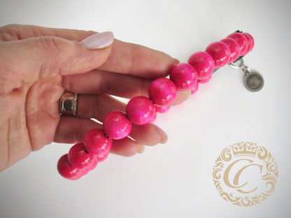 Dog collar Fuchsia Mini | handmade dog collar | collarcrafts | dogcollar | halsband | dogcollar | collar | hondenhalsband | Handmade dog collars | Luxury collar | beaded unbreakable dog collar | dog jewelry collars | Buckle dog collars | alu max com dog collars | beaded collars for dogs | Fuchsia dog collars | collarcrafts