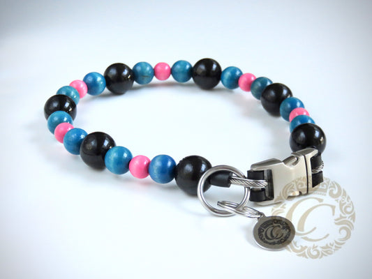Dog collar Black Blue Pink | Dog Collars | Beads dog Collars | CollarCrafts | dogcollar | collar | hondenhalsband | handmade dog collars | buckle dog collars | Unbreakable dog necklace collar | beaded dog collar | Design dog collars | wooden bead dog collars | alu max com dog collars | unique collars for dogs | Luxury dog collars