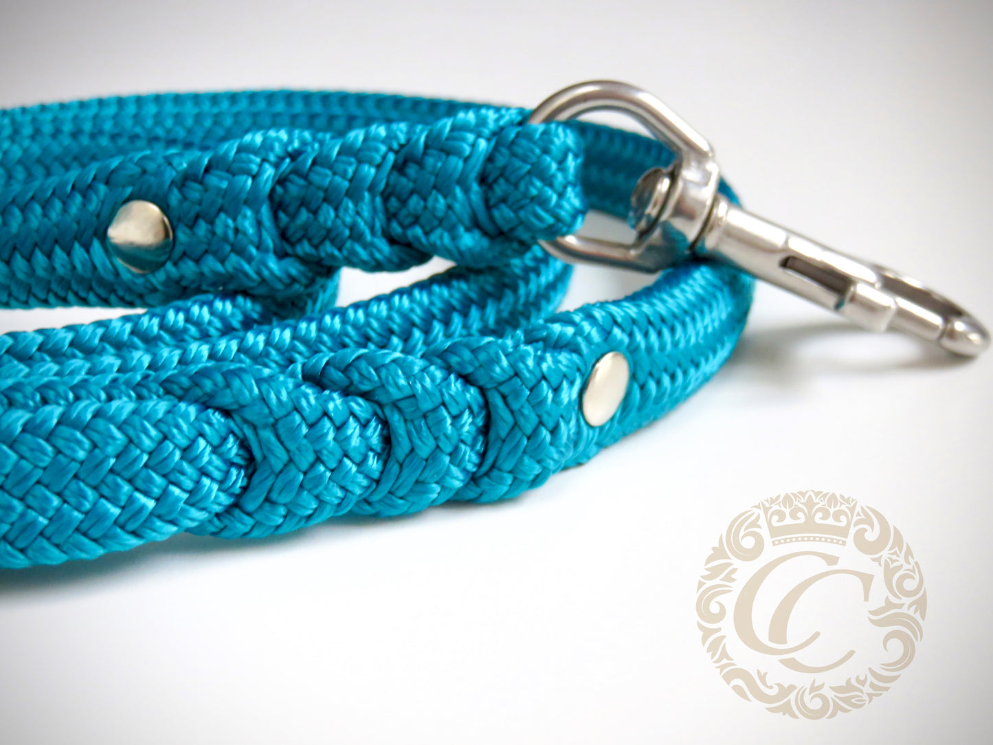 Dog leash for medium & large dogs Aqua | Dog Collars | Cat Collars | CollarCrafts | dogcollar | collar | hondenhalsband | hondenband | Kattenhalsband | bead dog collars | cat mood collar | beaded dog collar | beaded dog collars | wooden bead dog collars | alu max com dog collars | beaded collars for dogs | rainbow dog collars | collarcrafts