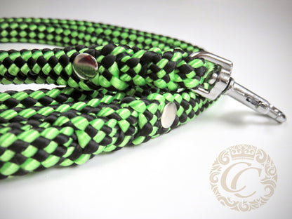 Dog leash for small & medium dogs Black & Green | Dog Collars | Cat Collars | CollarCrafts | dogcollar | collar | hondenhalsband | hondenband | Kattenhalsband | bead dog collars | cat mood collar | beaded dog collar | beaded dog collars | wooden bead dog collars | alu max com dog collars | beaded collars for dogs | rainbow dog collars | collarcrafts