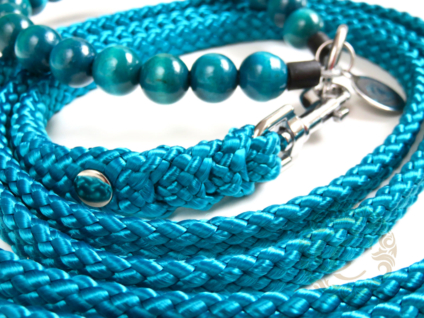 Dog leash for small & medium dogs Aqua | Dog Collars | Cat Collars | CollarCrafts | dogcollar | collar | hondenhalsband | hondenband | Kattenhalsband | bead dog collars | cat mood collar | beaded dog collar | beaded dog collars | wooden bead dog collars | alu max com dog collars | beaded collars for dogs | rainbow dog collars | collarcrafts