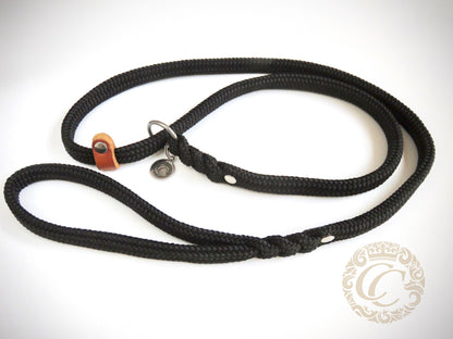 Dog slip leash CollarCrafts | leiband | leash | hondenhalsband | honden leiband | custom leashes | durable dog leash | dog leads | parcord dog leashes | retriever leash | slipleash | alu max com dog collars | leashes and collars for dogs | paracord slip leash | handmade dog leads | collarcrafts