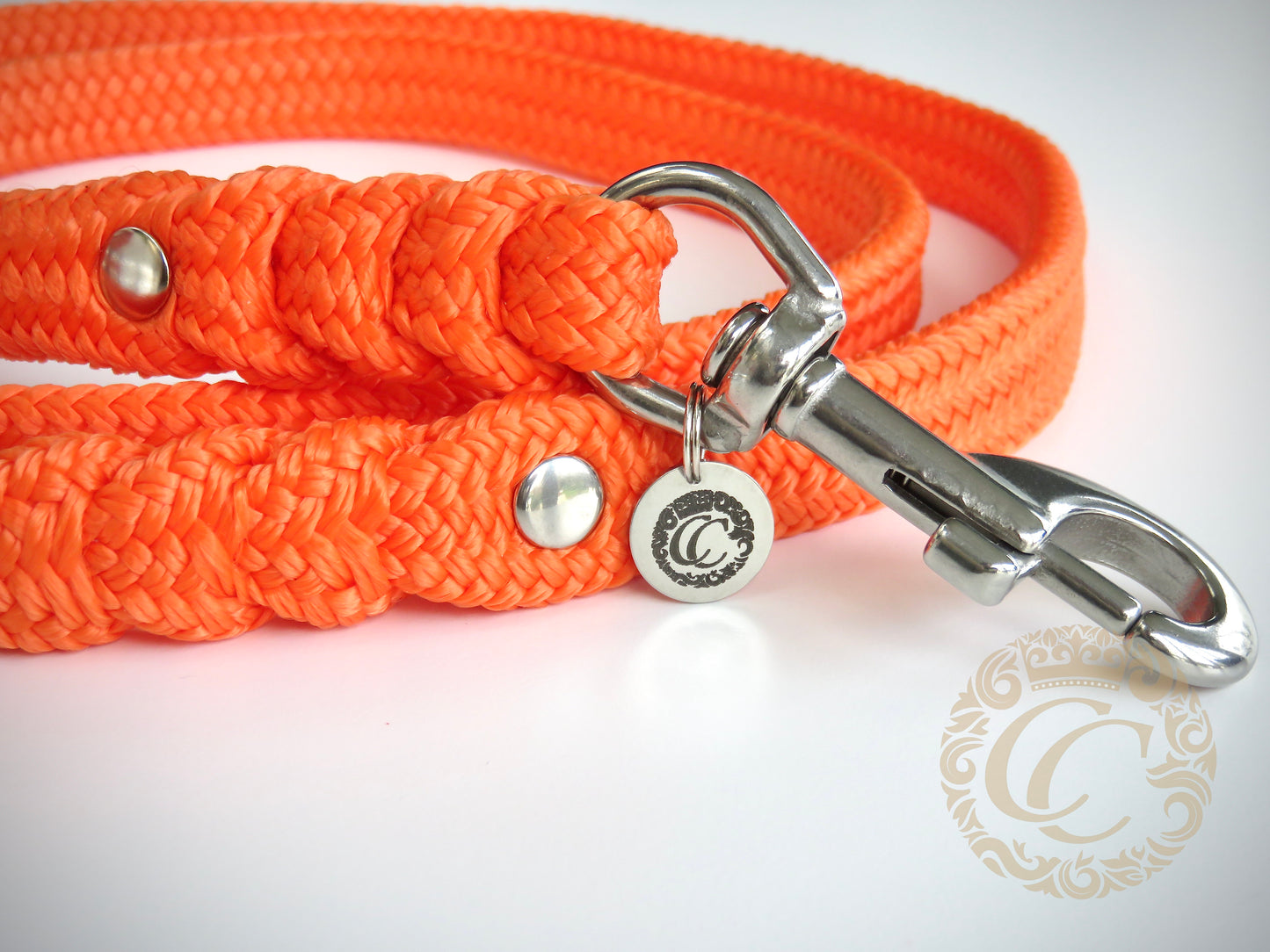 Handmade dog leash Orange | Dog Leashes | Dog Collars | Cat Collars | CollarCrafts | dogcollar | collar | hondenhalsband | hondenband | Kattenhalsband | bead dog collars | cat mood collar | beaded dog collar | beaded dog collars | wooden bead dog collars | alu max com dog collars | beaded collars for dogs | rainbow dog collars | collarcrafts