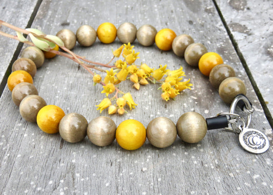 Dog collar Stone Flower | Gray Yellow dog collar | Durable handcrafted dog collars | designer dog collar | Dog necklace unbreakable | collarcrafts | chic dog collar | collar | custom dog collar | hondenhalsband | Buckle dog collar | bead dog collars | unique dog collar | luxury dog collar | beaded dog collars | wooden bead dog collars | alu max com dog collars | beaded collars for dogs | Natural Chic dog collars