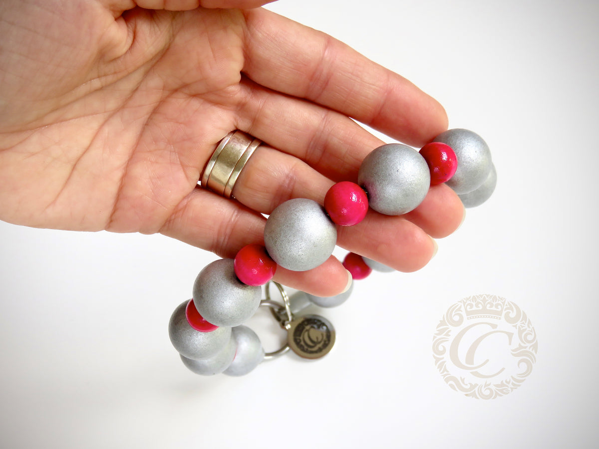 Handmade dog collar Pink Silver | Dog Necklaces | Dog Collars and leashes | CollarCrafts | dogcollar | collar | Design dog collar | Beads dog collars | beaded collars for dogs | Handmade dog collar | Luxury dog collar | beaded dog collars | wooden bead dog collars | alu max com dog collars | Unbreakable necklaces for dogs | Pink Silver dog collars | Girly dog collar