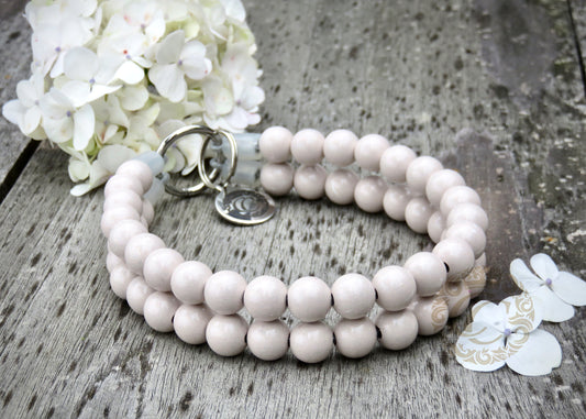 dog collar Double Snowberry | CollarCrafts | dog collar | colarcrafts dog collars | Designer dog collars | Hondenhalsband | bead dog collars | Luxury dog collar | custom dog collar | martingale dog collars | wooden bead dog collars | alu max com dog collars | beaded collars for dogs | white dog collars | collarcrafts